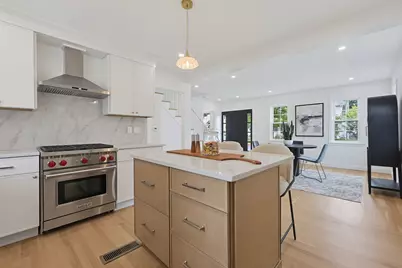 22 Emerson St, Belmont, MA 02478 - Photo 10