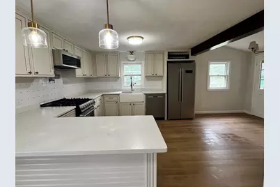 18 Hurley Ave, Dracut, MA 01826 - Photo 4