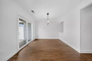 28 Admirals Wy, Chelsea, MA 02150 - Photo 8