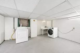 248 Princeton St, Boston, MA 02128 - Photo 30