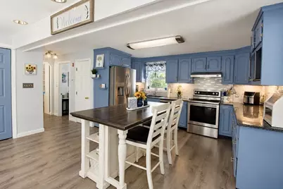 46 Sherwood Drive, Haverhill, MA 01835 - Photo 4