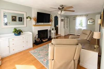 46 Sherwood Drive, Haverhill, MA 01835 - Photo 10