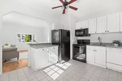 14 W Water St #1, Wakefield, MA 01880 - Photo 8