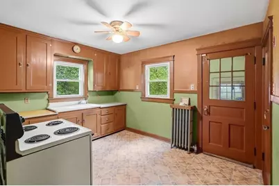 24 Litchfield Avenue, Southbridge, MA 01550 - Photo 6