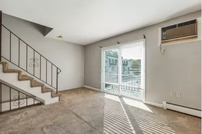 1261 Pawtucket Blvd #6, Lowell, MA 01854 - Photo 12