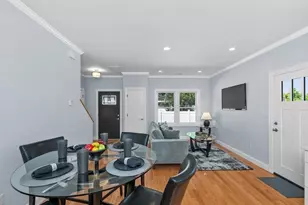 28 Ash St, Waltham, MA 02453 - Photo 12