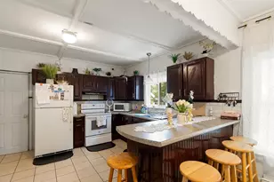 9 Knowlton Square, Gloucester, MA 01930 - Photo 8