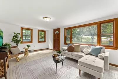 229 Bent St, Franklin, MA 02038 - Photo 4