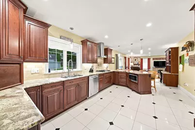 5 Dell Ave, Wakefield, MA 01880 - Photo 12