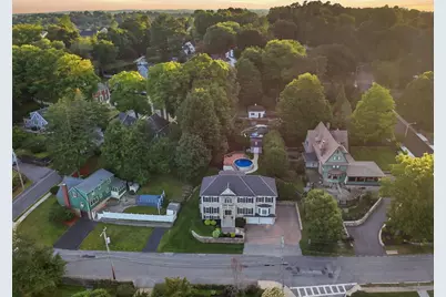 5 Dell Ave, Wakefield, MA 01880 - Photo 4