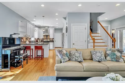 39 Arcola St, Lexington, MA 02420 - Photo 8