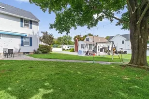 22 Abbott Rd, Waltham, MA 02452 - Photo 24
