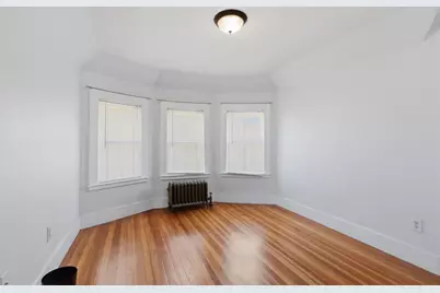 22 E Emerson St, Melrose, MA 02176 - Photo 24