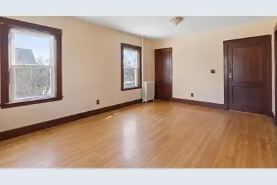 22 E Emerson St, Melrose, MA 02176 - Photo 18