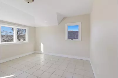 22 E Emerson St, Melrose, MA 02176 - Photo 20