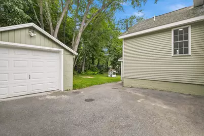 45 Brookline Ave, Haverhill, MA 01830 - Photo 26