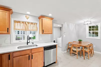 45 Brookline Ave, Haverhill, MA 01830 - Photo 8