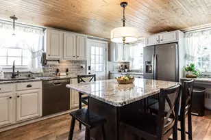71 Sycamore St, Swansea, MA 02777 - Photo 8