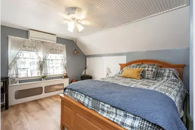 71 Sycamore St, Swansea, MA 02777 - Photo 18