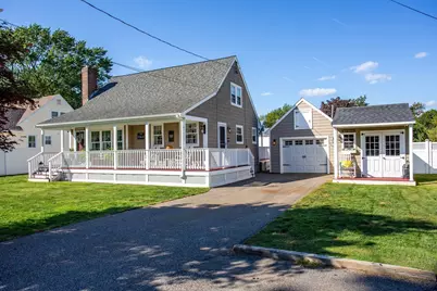 71 Sycamore St, Swansea, MA 02777 - Photo 2