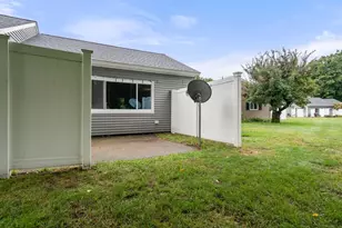 54 Horseshoe Dr, Chicopee, MA 01022 - Photo 30