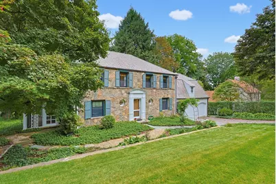 28 Drury Ln, Worcester, MA 01609 - Photo 1
