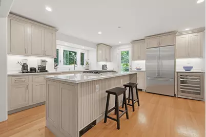 28 Drury Ln, Worcester, MA 01609 - Photo 6