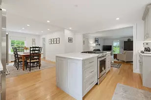 28 Drury Ln, Worcester, MA 01609 - Photo 8