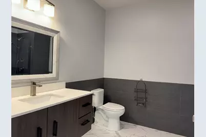 18 Cliveden #604, Quincy, MA 02169 - Photo 8