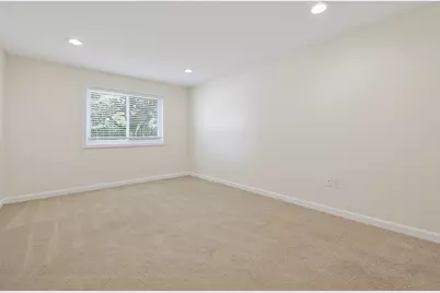 805 Franklin Crossing Road #5, Franklin, MA 02038 - Photo 20