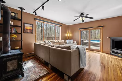 275 Chestnut, Uxbridge, MA 01569 - Photo 6