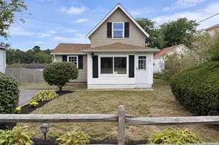 298 Onset Ave, Wareham, MA 02558 - Photo 1