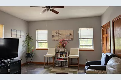 215 Millbury St, Worcester, MA 01610 - Photo 4