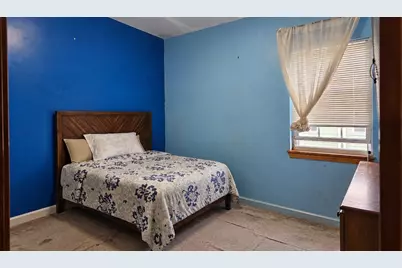 215 Millbury St, Worcester, MA 01610 - Photo 10