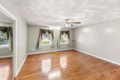 388 Varnum Ave, Lowell, MA 01854 - Photo 18
