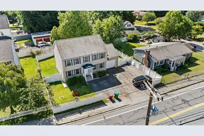 388 Varnum Ave, Lowell, MA 01854 - Photo 4