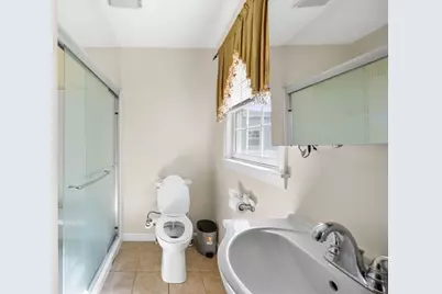 388 Varnum Ave, Lowell, MA 01854 - Photo 28