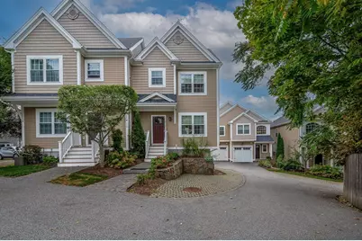 210 S Quinsigamond Ave #2, Shrewsbury, MA 01545 - Photo 1