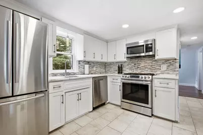 141 Wilmington Rd, Burlington, MA 01803 - Photo 14