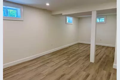 37 Karen St, Lowell, MA 01851 - Photo 16