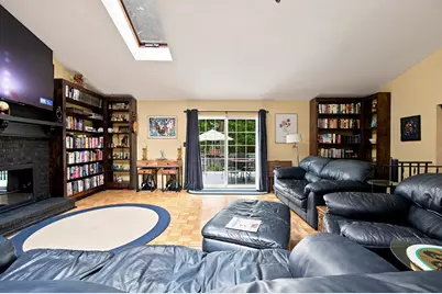 60 Brickett St, Springfield, MA 01119 - Photo 4