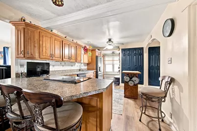 60 Brickett St, Springfield, MA 01119 - Photo 6