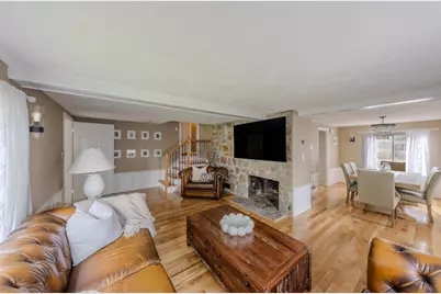 55 Burrell St, Melrose, MA 02176 - Photo 6