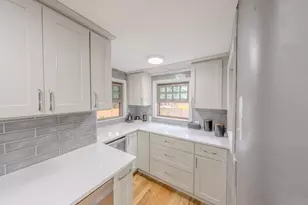 55 Burrell St, Melrose, MA 02176 - Photo 12