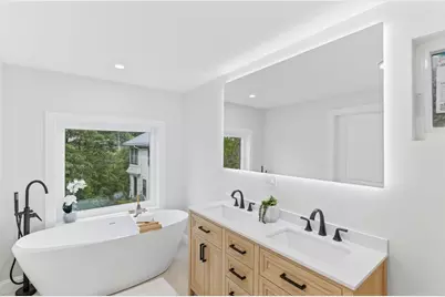 8 Guild St, Medford, MA 02155 - Photo 20