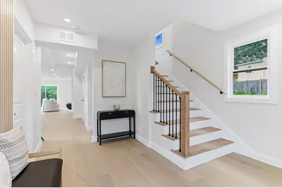 8 Guild St, Medford, MA 02155 - Photo 4