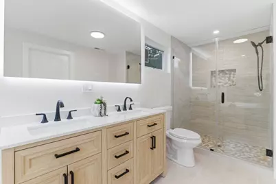 8 Guild St, Medford, MA 02155 - Photo 30