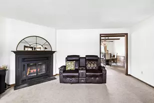 47 Prescott Dr, Chelmsford, MA 01863 - Photo 6