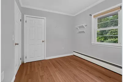 43 Madison St, Amesbury, MA 01913 - Photo 14