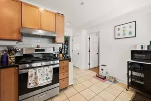 53 Myrtle St, Waltham, MA 02453 - Photo 6